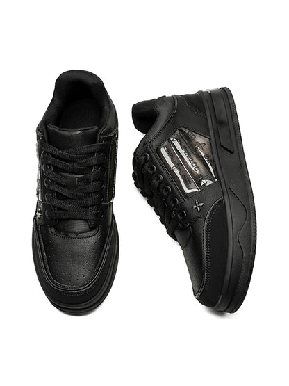 Chaussures de skate à lettres brodées foncées