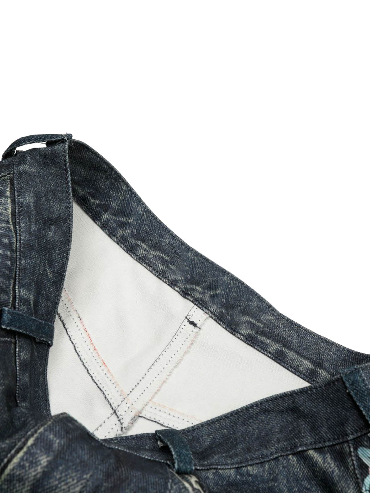 Short en jean à chaîne ornée
