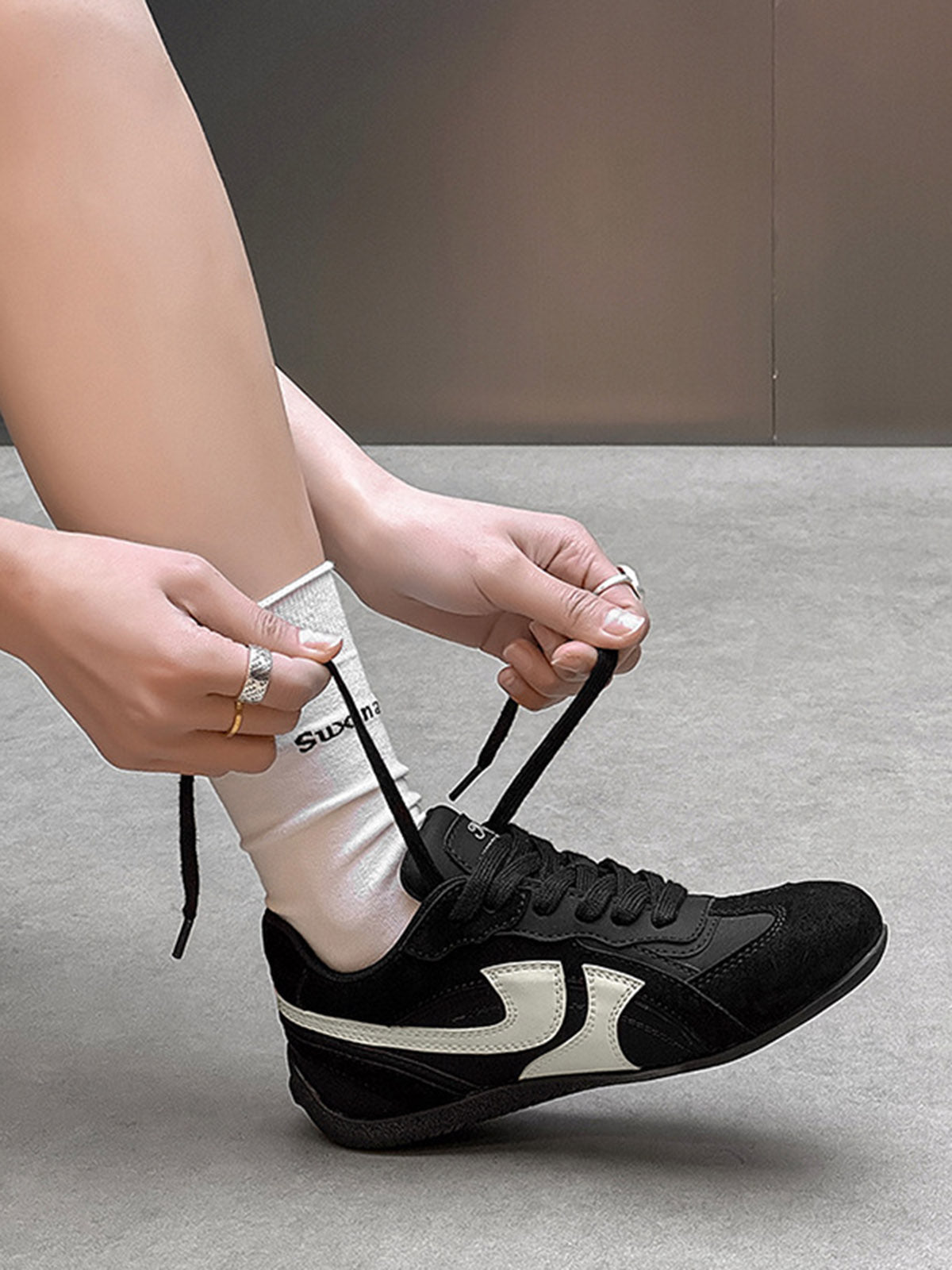Classic Suede Low Top Sneakers