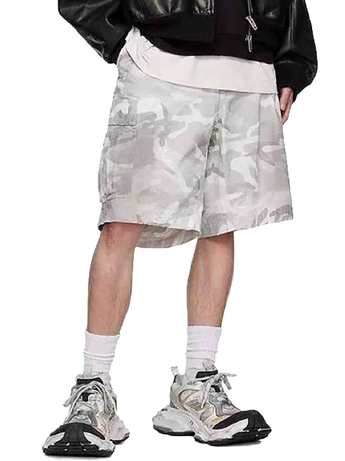 Camouflage-Cargo-Shorts mit Kordelzug