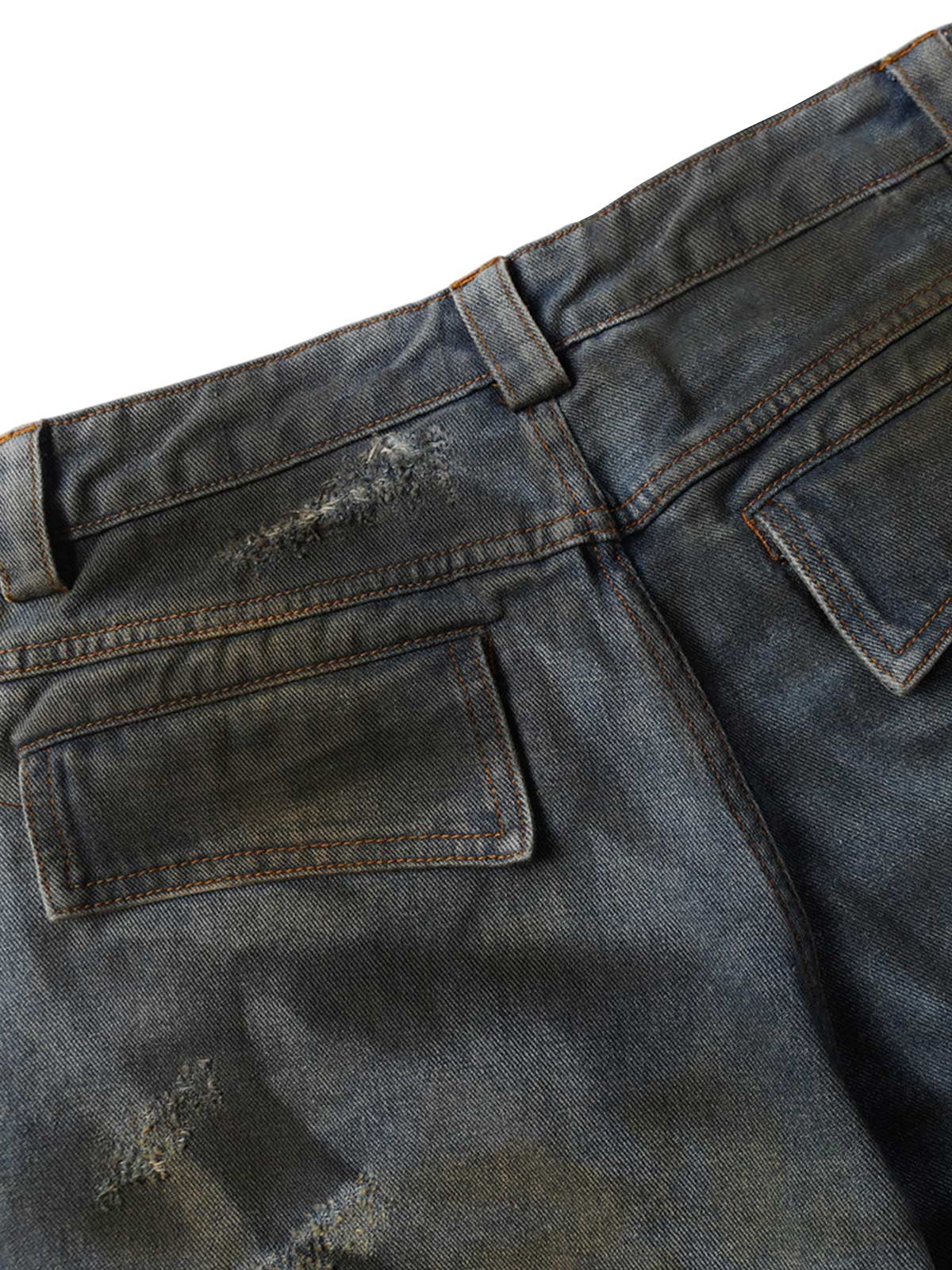 Kurze Jeanshose aus zerrissenem, verwaschenem Denim – 2351