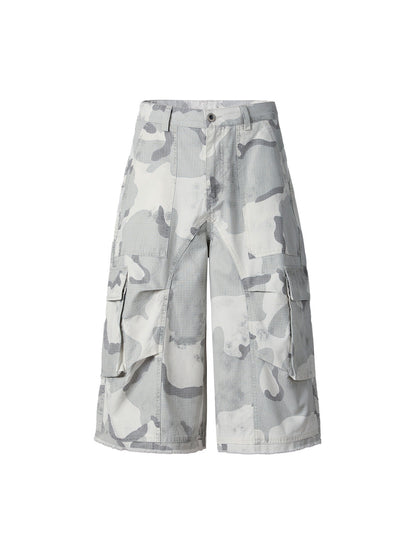 Short cargo multi-poches camouflage