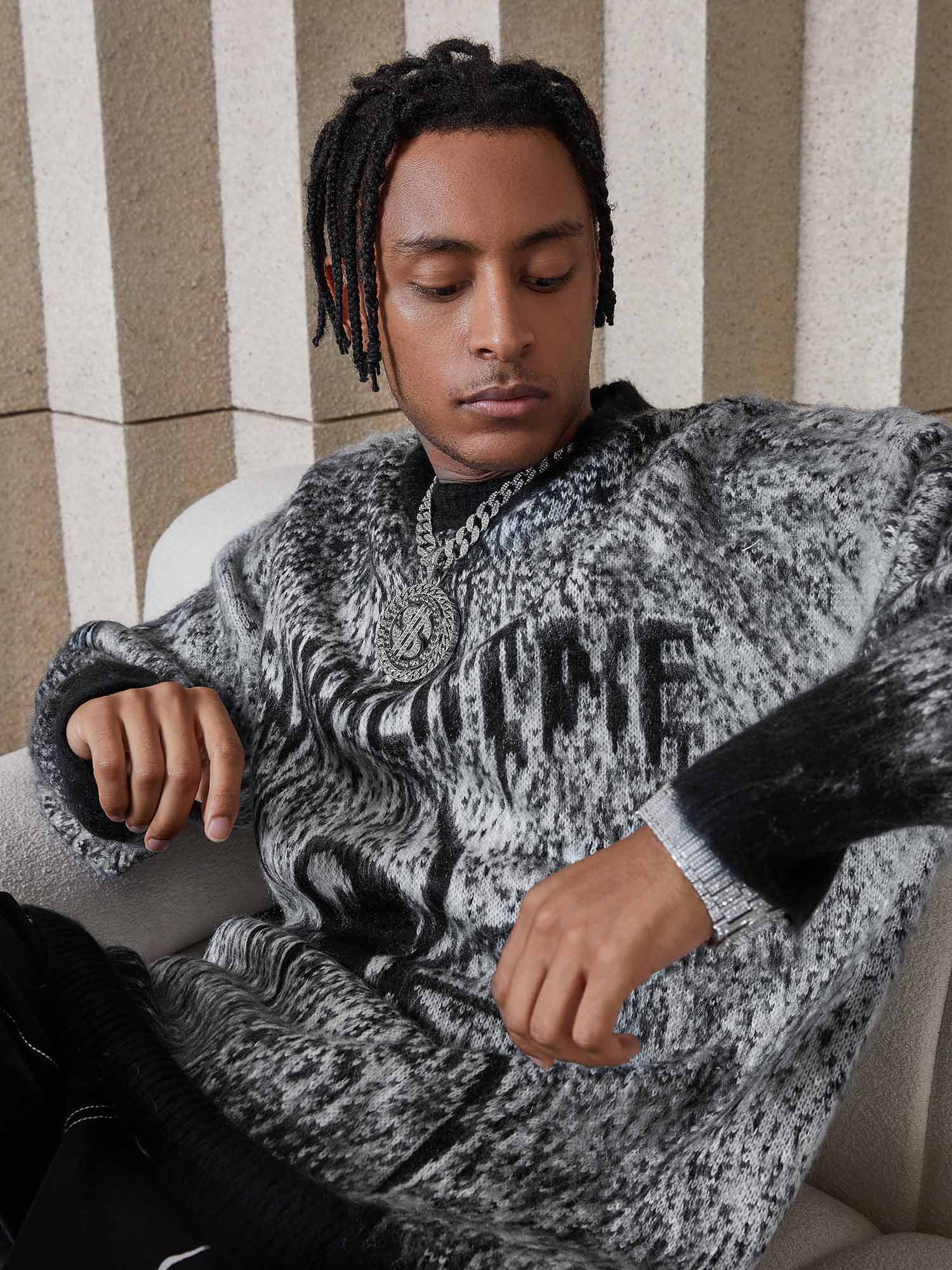 Thesupermade Oversized-Spinnenpullover – 1835