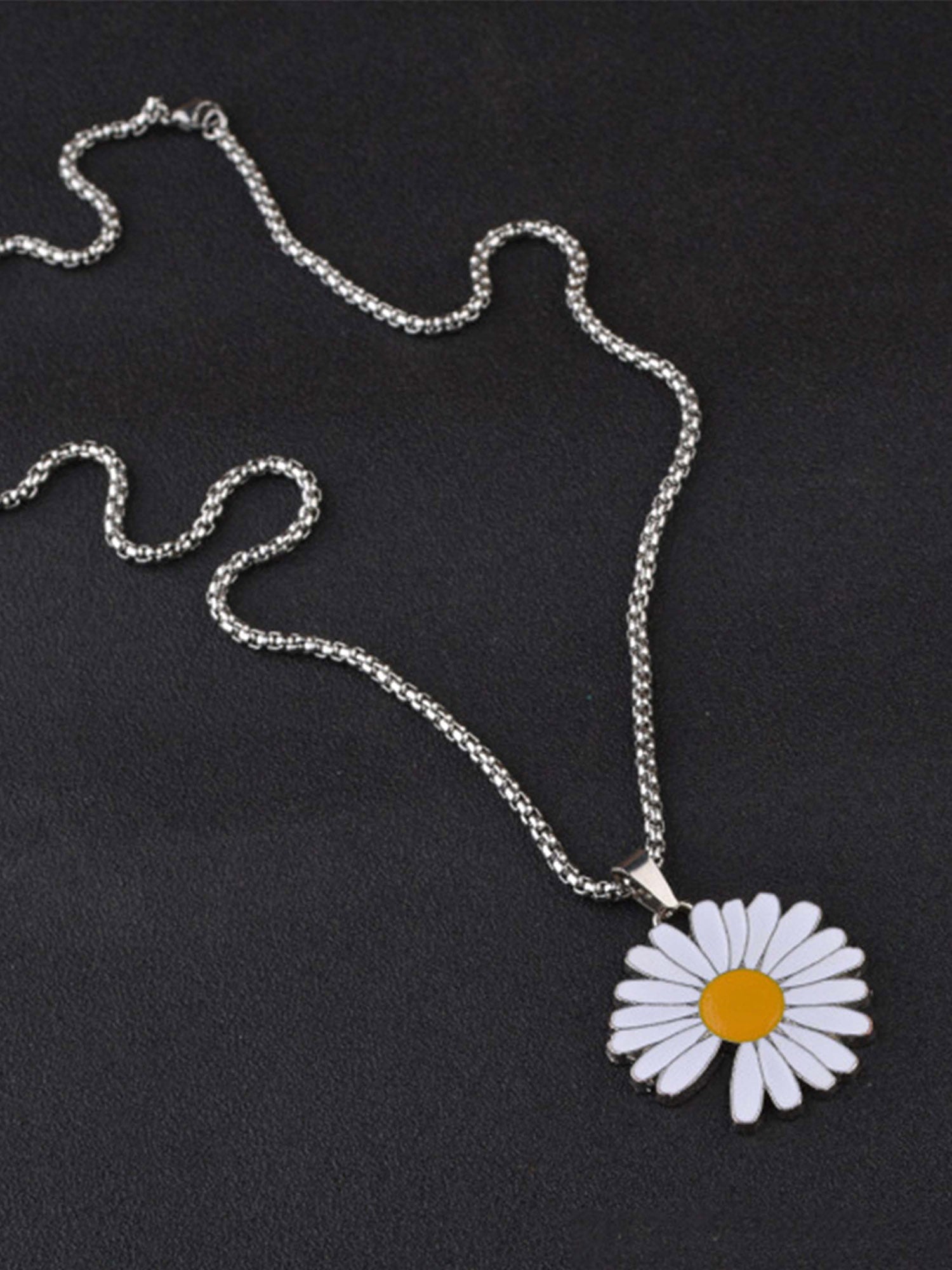 Collier Hip Hop Daisy super fabriqué