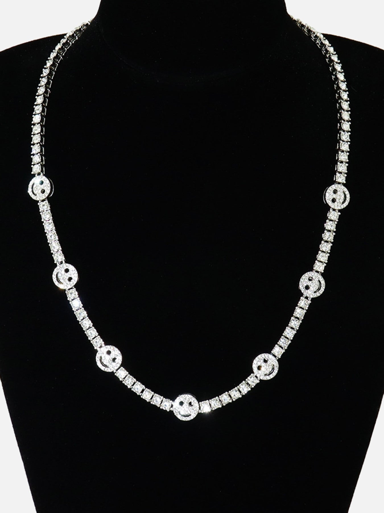 Thesupermade Full Diamond Smile Necklace